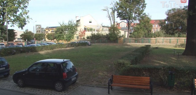 parking przy urzędzie miasta