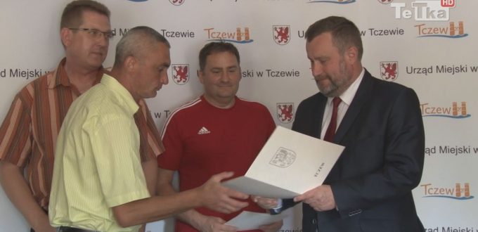 pomogli nieprzytomnej kobiecie