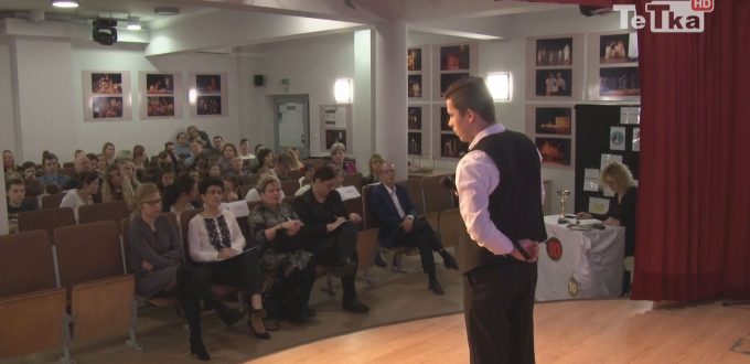 Konkurs recytatorski "Wybieram poezję"