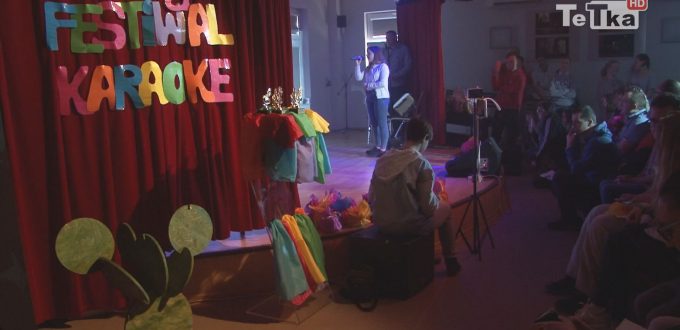 W Centrum Aktywizacji Osób Niepełnosprawnych zaprezentowało się kilkadziesiąt wokalnych talentów