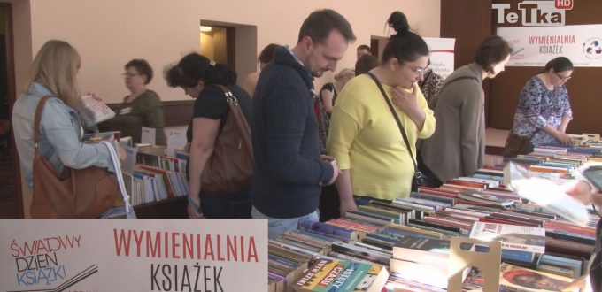 czytelnicy tczewskiej książnicy już po raz szósty mieli możliwość odświeżenia domowych kolekcji podczas Wymienialni książek
