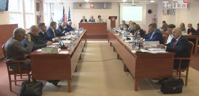 kwiecień rada powiatu