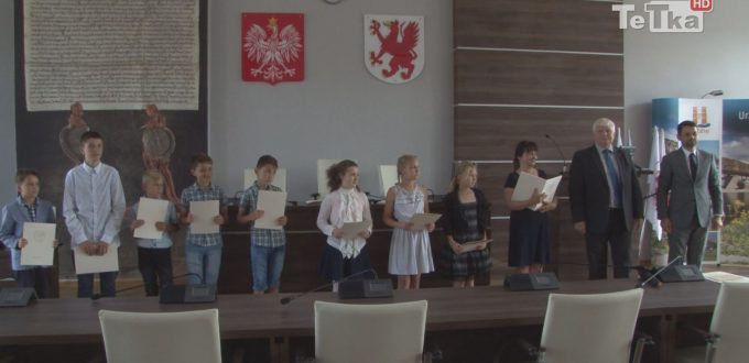 wręczono uczniom nagrody w konkursie ekologicznym