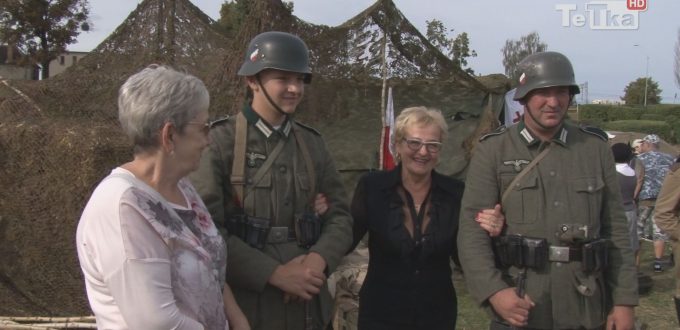 Piknik militarny ze śmigłowcem