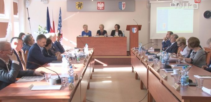 ostatnia sesja rady powiatu