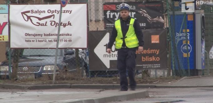 Policja skontrolowała zebrę i autostradę