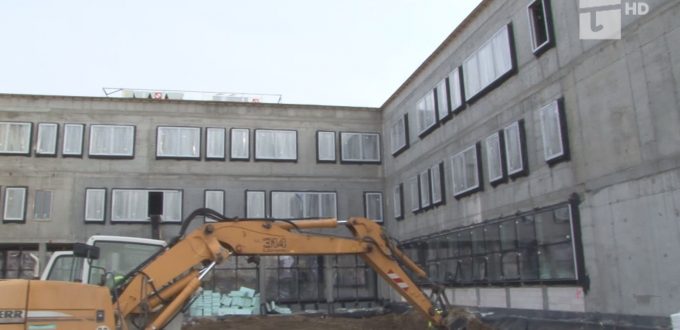 wrą prace przy budowie sądu rejonowego w Tczewie