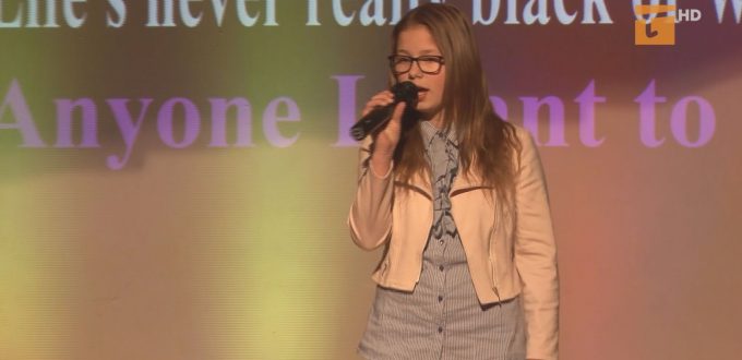 Na scenie Centrum Aktywizacji Osób Niepełnosprawnych zaprezentowało się kilkadziesiąt wokalnych talentów