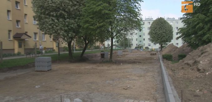 Po kilkunastu latach spółdzielnia mieszkaniowa przystąpiła do budowy parkingu osiedlowego