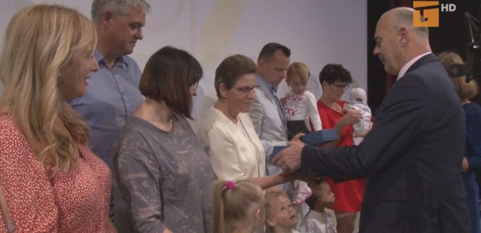W ubiegłym tygodniu obchodzono jubileusz Powiatowego Centrum Pomocy Rodzinie i Dzień Rodzicielstwa Zastępczego