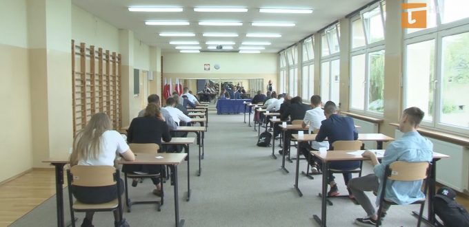 Zmierzyli się w konkursie historycznym