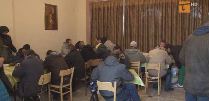Tczewscy funkcjonariusze policji, straży miejskiej oraz pracownicy socjalni Miejskiego Ośrodka Pomocy Społecznej przeprowadzili liczenie bezdomnych