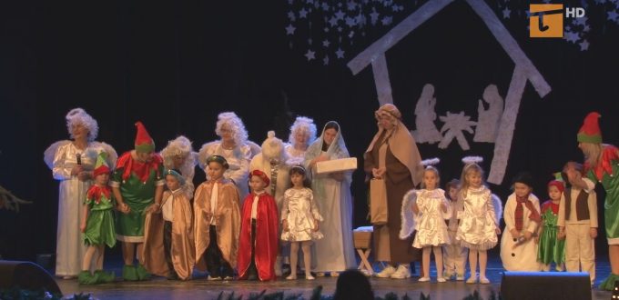 W przeglądzie jasełek bożonarodzeniowych na scenie Centrum Kultury i Sztuki zaprezentowały się osoby niepełnosprawne