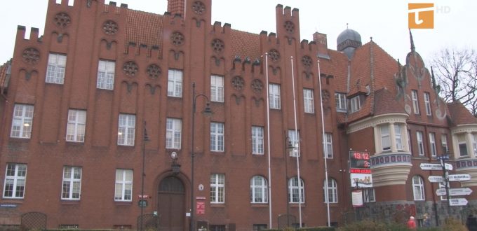 W okresie świąteczno-noworocznym urzędy będą krócej pracować