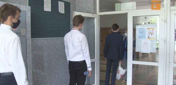 Egzaminy ósmoklasisty odbywają się w reżimie sanitarnym