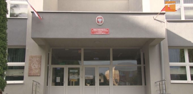 W Szkole Podstawowej nr 4 trwa remont