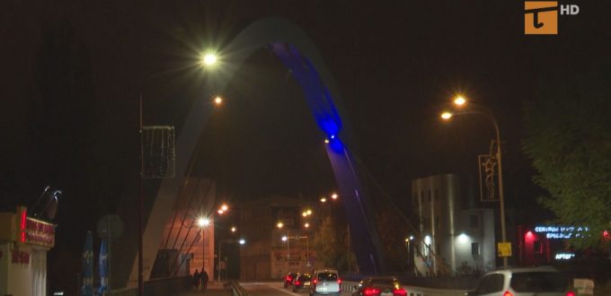 Iluminacja wiaduktu na Wojska Polskiego
