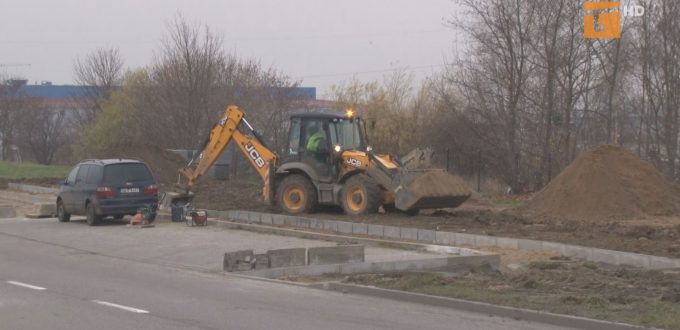 Nowe miejsca postojowe przy Rokickiej