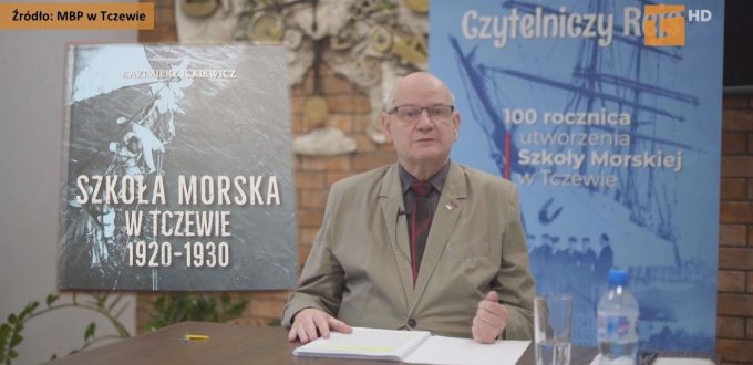 Historia Szkoły Morskiej na kartach książki