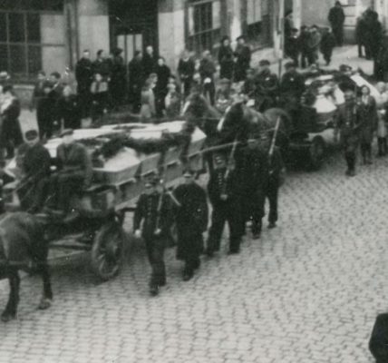 Zobacz zdjęcia z pogrzebu pomordowanych Polaków