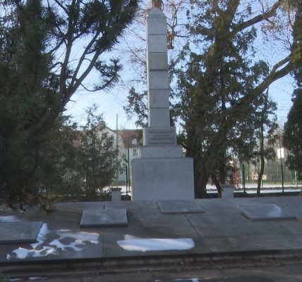 Cmentarz żołnierzy ZSRR pozostanie w Tczewie