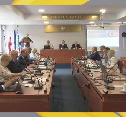 Powiatowi radni wrócili z wakacji