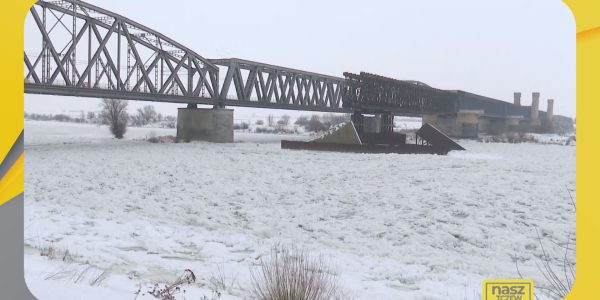 Lód wciąż zagraża Mostowi Tczewskiemu