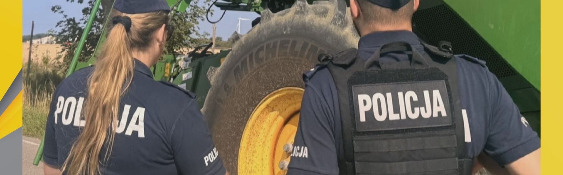Policjanci kontrolują rolników